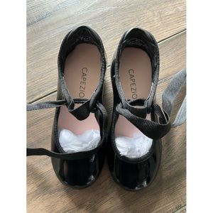 Capezio Tyette Tap Shoe 8W